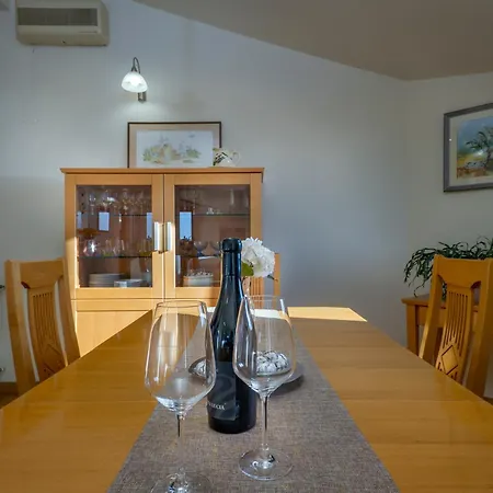 Apartment Mirjan